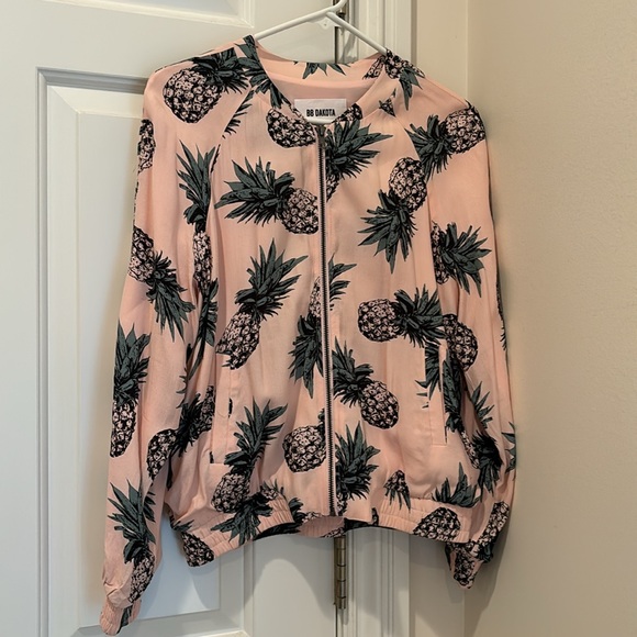 BB Dakota NWOT size small - Picture 2 of 2